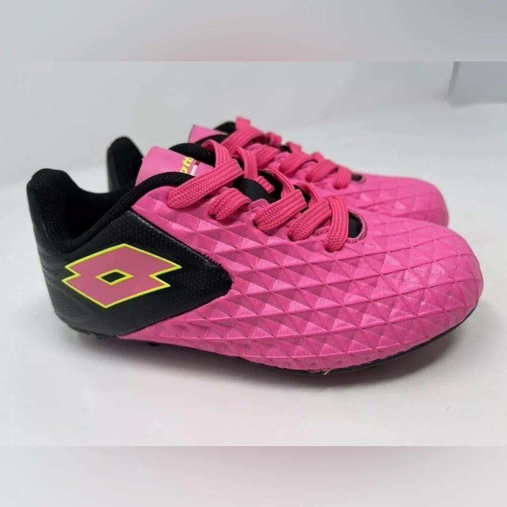 LOTTO Kids Pink and Black Soccer Shoes size 3